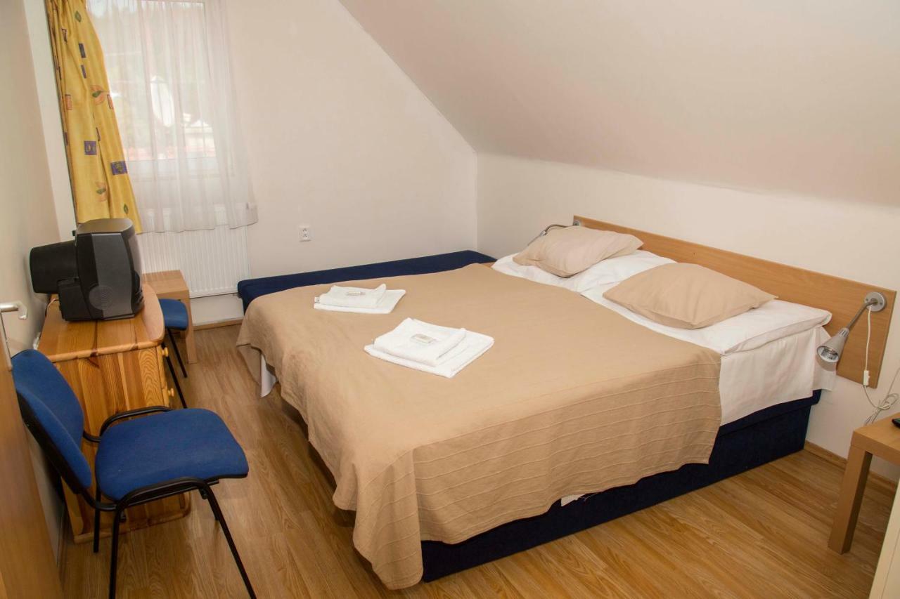Hotel U Lip Trojanovice Frenštát pod Radhoštěm Exteriör bild