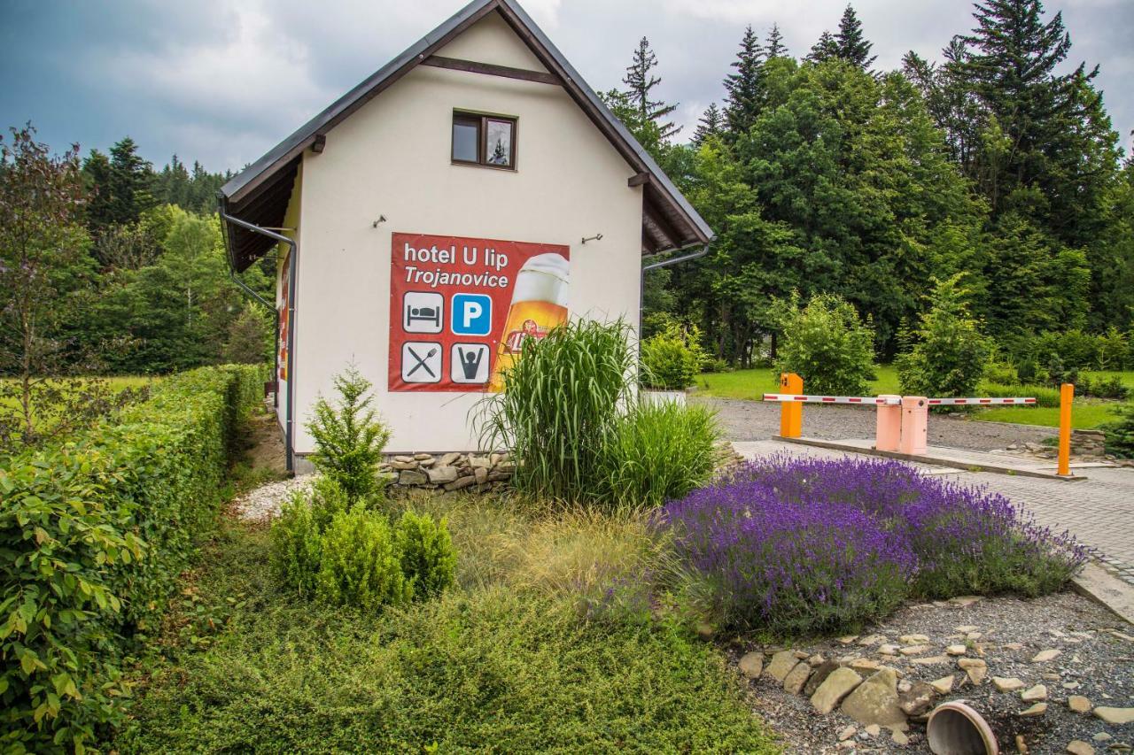 Hotel U Lip Trojanovice Frenštát pod Radhoštěm Exteriör bild